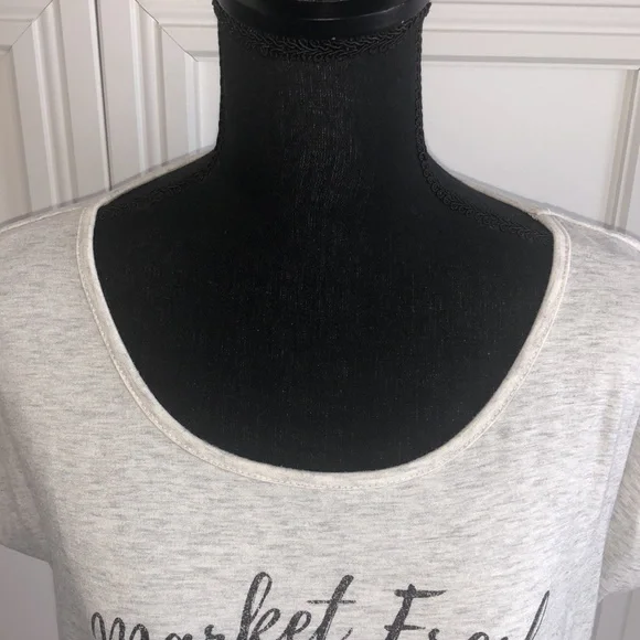 Maurices short sleeve flower print T-shirt - Picture 4 of 5